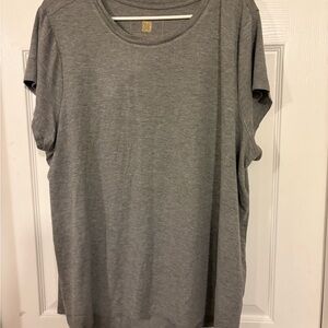 Cable & Gauge 2x gray slinky tee shirt round neck cap sleeves basic piece